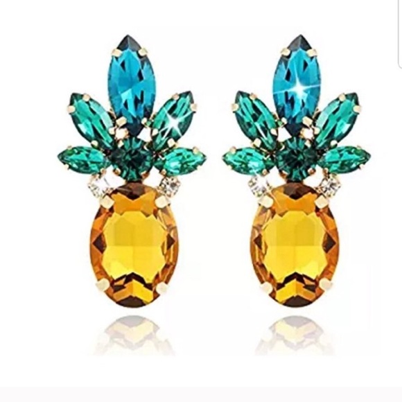 funposhiestyle Jewelry - Sparkly Pineapple Earrings